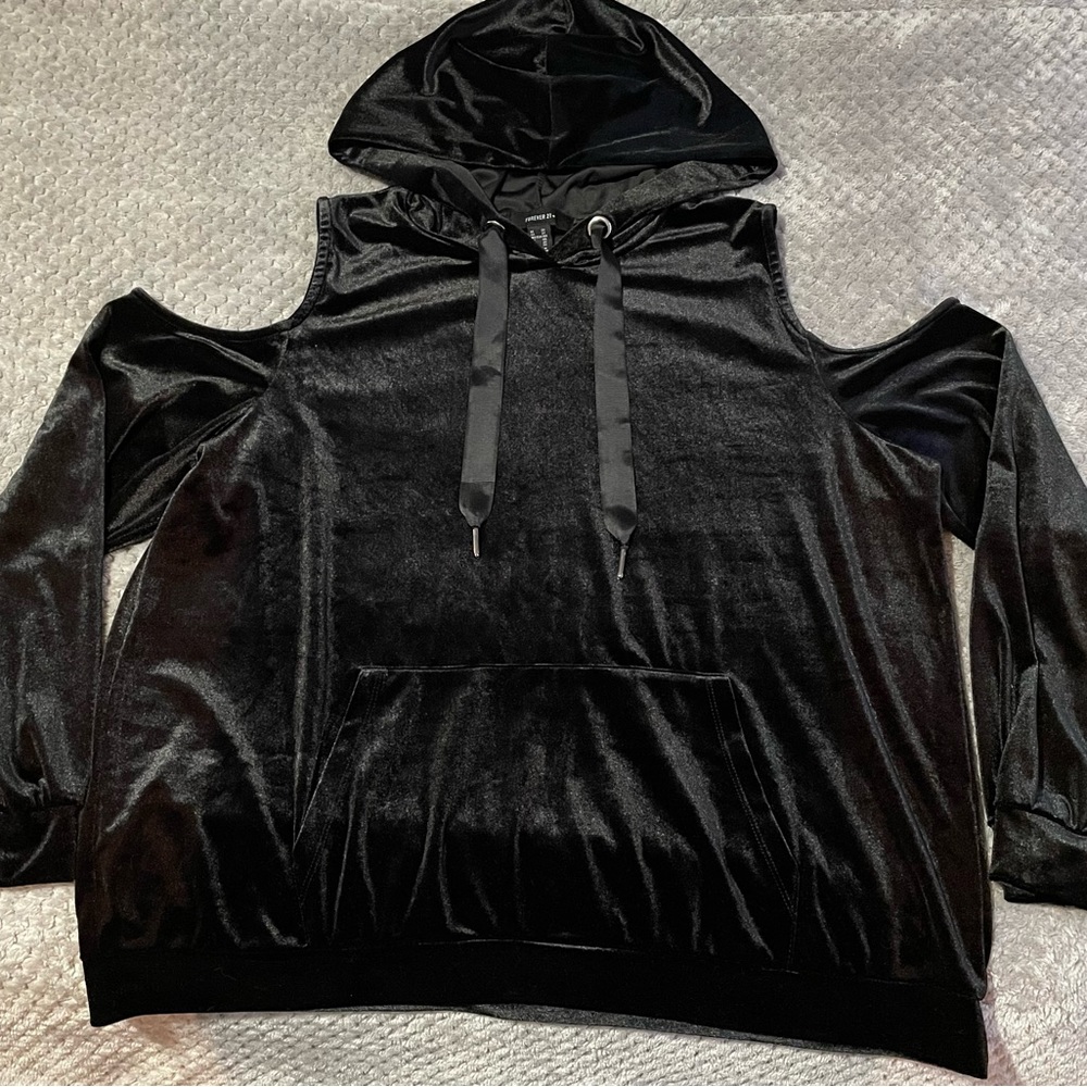 2X peekaboo shoulder hoodie Forever 21+